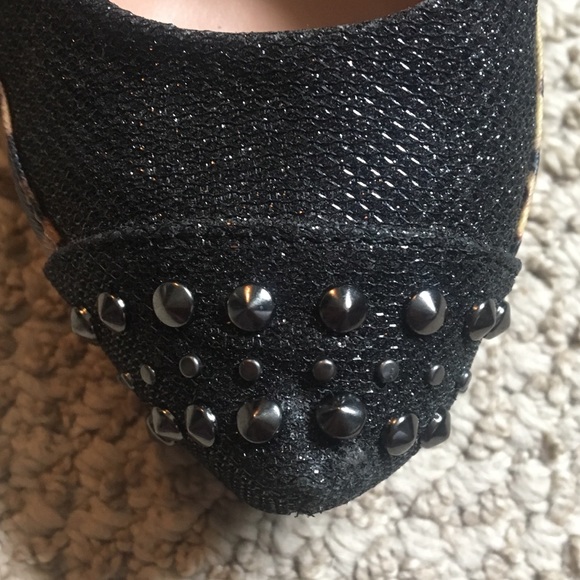 Leopard Print Stilettos - Picture 3 of 4